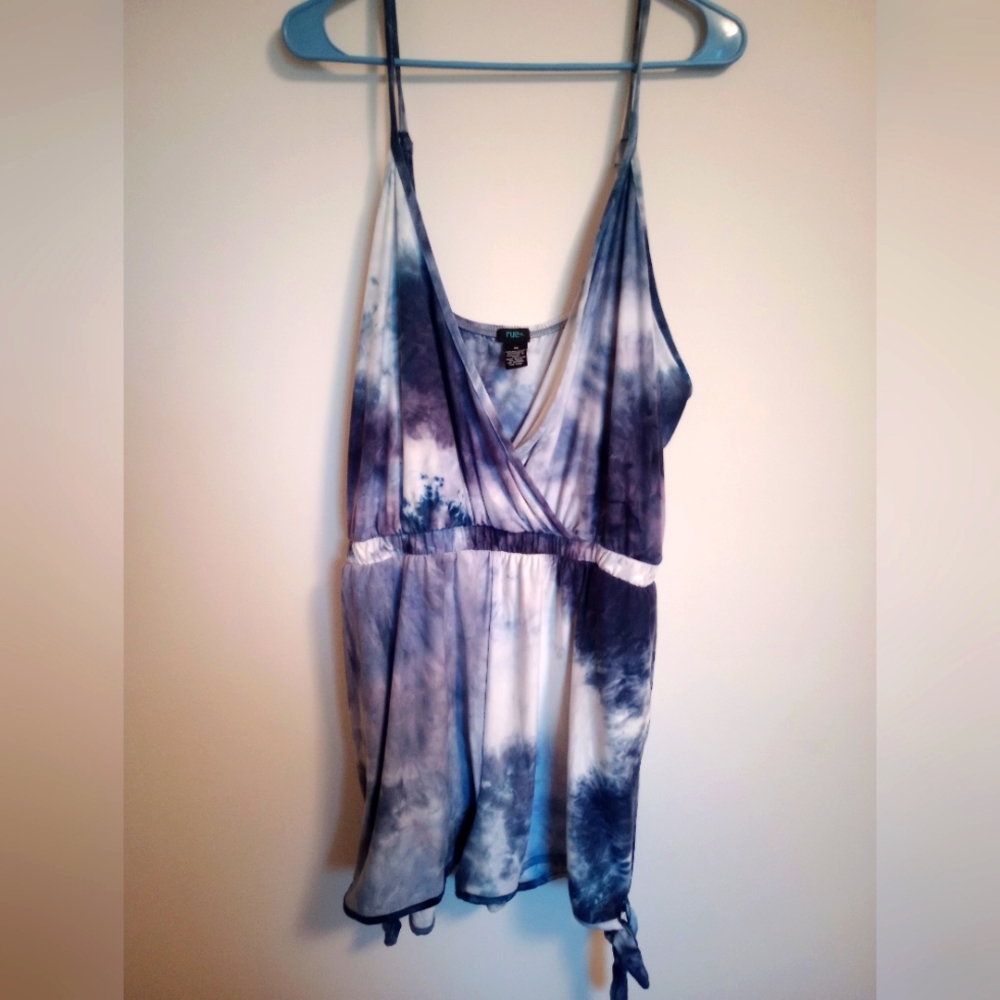 Rue 21 Women's Plus size 2x Blue Tie Dyed Romper.  New without tags